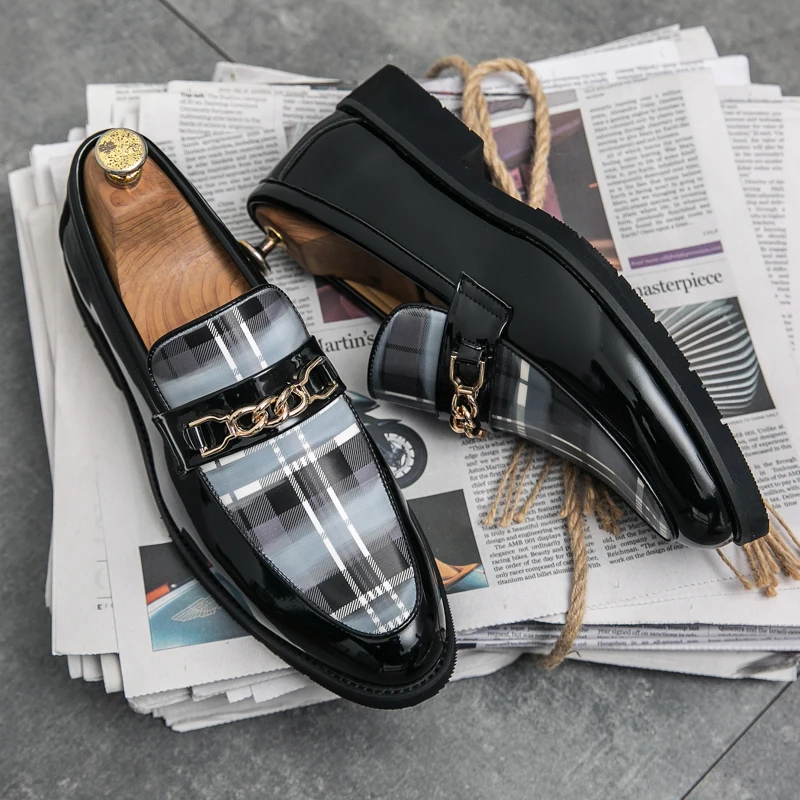Spring Italian Luxury Leather Shoes for Men Chain Loafers Casual Men Shoes Slip-on British Style Striped Thick bottom Moccasins