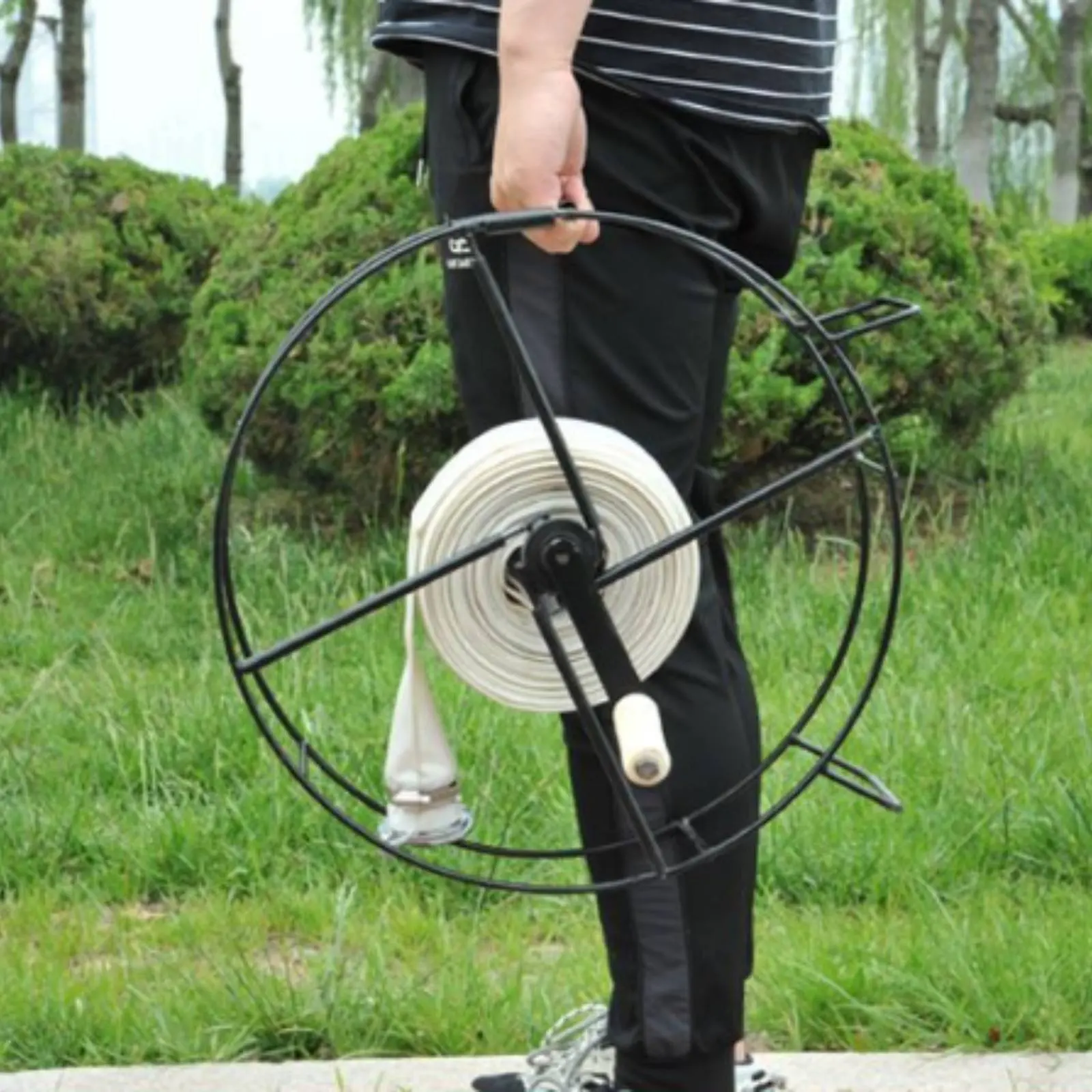 

Fire Hose Reel Sturdy and Wear-Resistant Hand Crank Hose Roller Winding Tool Easy to Use Ergonomic Handle for Firefighters