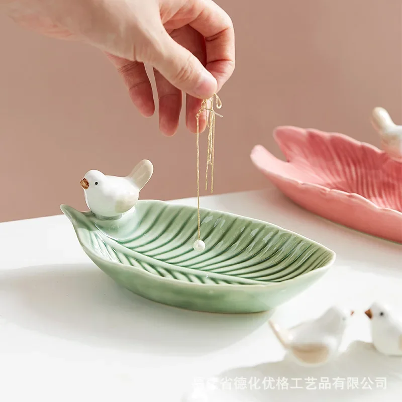 Jewelry Storage Tray Jewelry Display Stand Cute Bird Ceramic Tray Jewelry Decoration Snack Plate