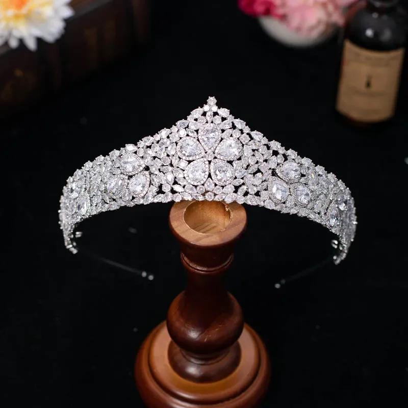 Classic Flower Wedding Tiara Unique Design Cubic Zircon Bridal Hair Accessories Crown Women Corona Princesa