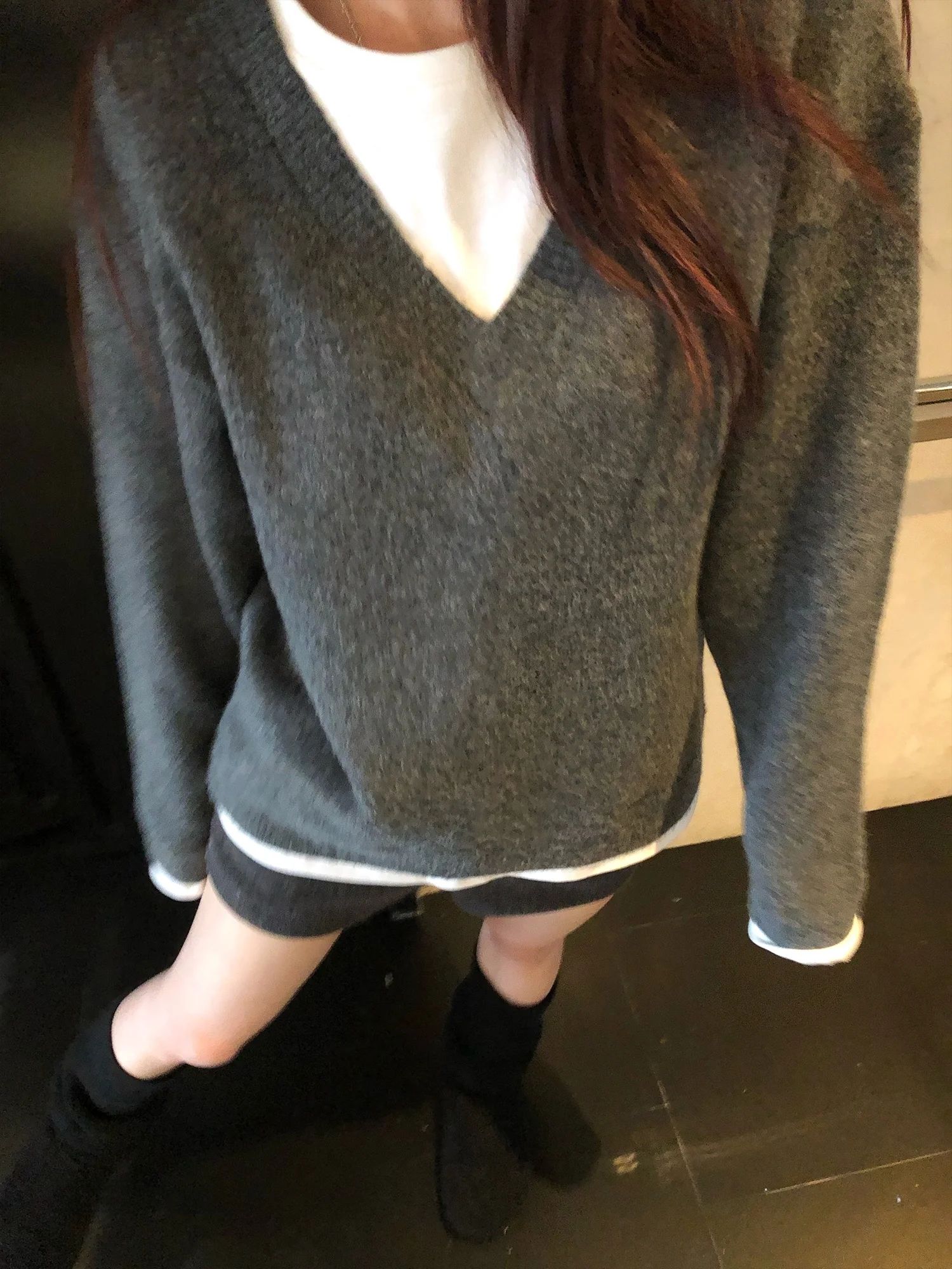 

Свободный шерстяной свитер с V-образным вырезом, женский осенне-зимний высококачественный внутренний свитер, искусственный вязаный свитер из двух частей, удобный...