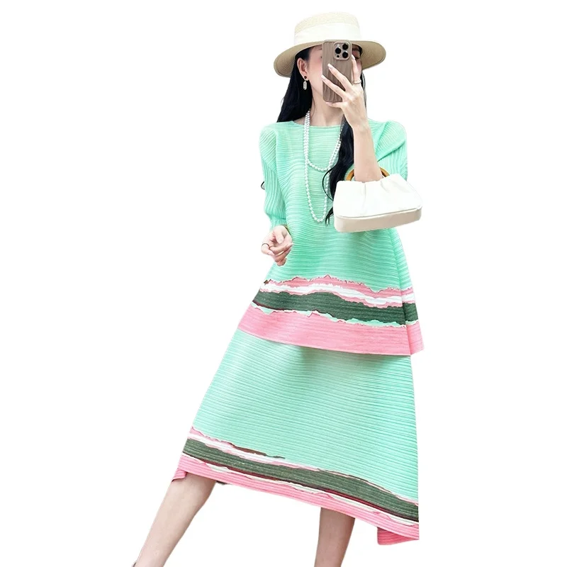 2026 New Women Pleated Two‑Piece Outfit, Horizontal Stripe Print Loose Long Sleeve Top with Irregular Hem Long Skirt