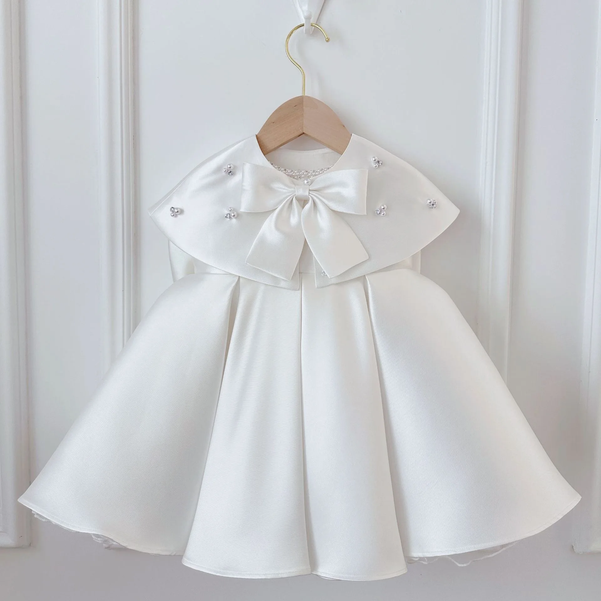 

Bead Satin Girls Baptism Dress For Kids Wedding Party Clothes Bow White Christening Gown Communion Birthday Flower Girl Dresses