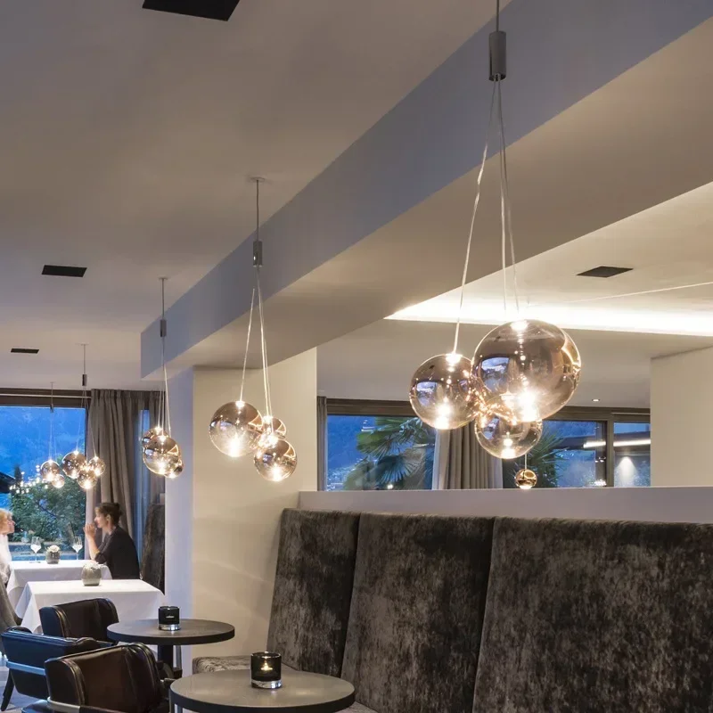 Lampadario in vetro nordico minimalista a LED Personalità Lampada a sospensione per interni Soggiorno Sala da pranzo Ristorante Luci a sospensione