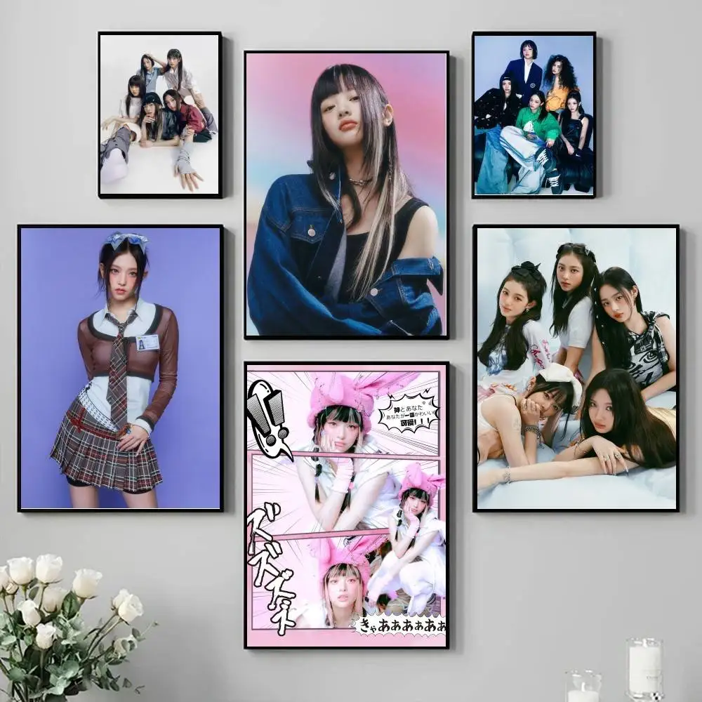 حار Kpop Group N-Newjeans ملصق فني ذاتي اللصق مقاوم للماء ورقة ملصق مقهى بار غرفة جدار ديكور