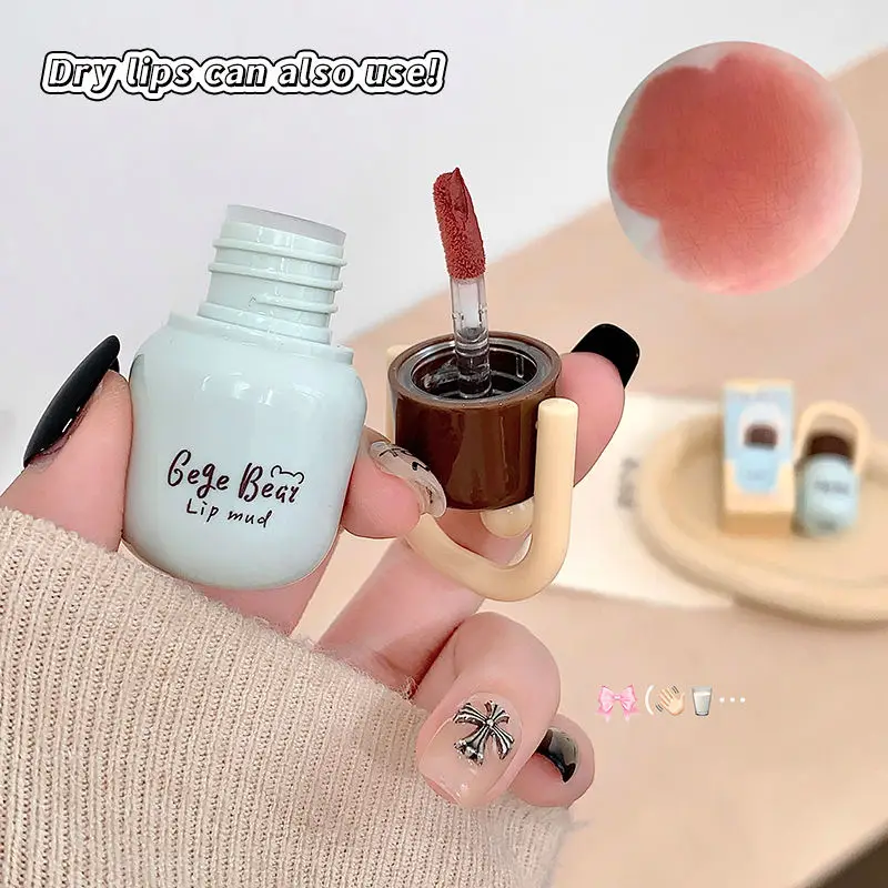 Velvet Mist Lip Gloss, Soft Focus Matte Lip Glaze, Cute Bottle Design, Fade-Resistant, Cup-Proof, Ideal for Daily Commute