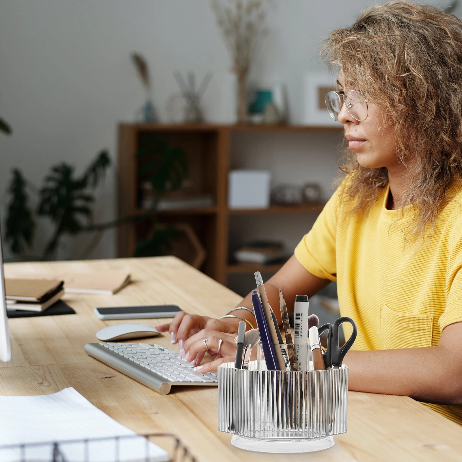 

Rotary Pen Desk Organizer Pencil Cup Makeup Brush Large Capacity Space Saving Pen Cup Office Supplies Brush Storage