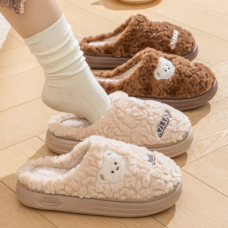 شباشب قطنية نسائية شتوية منزلية جديدة داخلية مضادة للانزلاق سفلية سميكة دافئة ورقيقة للزوجين شباشب شتوية