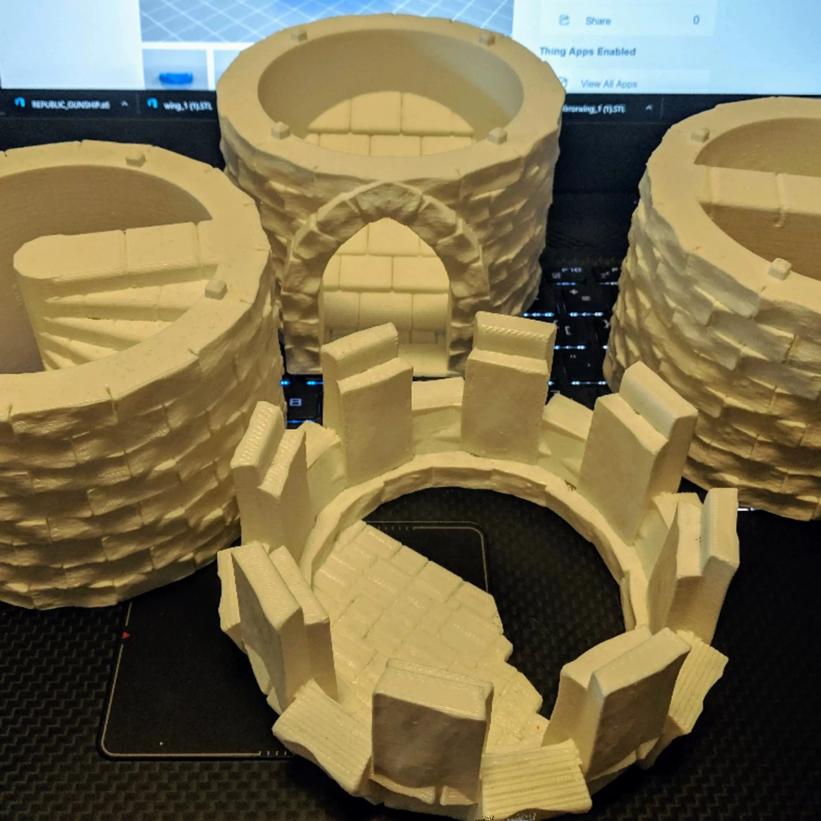 detachable Medieval castle dic - Board Game Werewolf 评论和价格