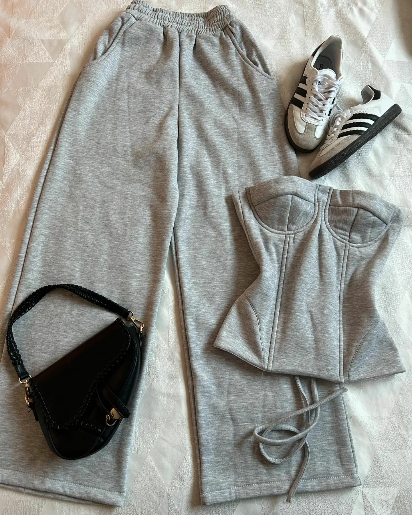 Y2K Light Gray Pants Suit Womens Harajuku Sexy Slim Tube Tops Goth High Waisted Sweatpants Hot Girl Autumn Winter Two Piece Sets