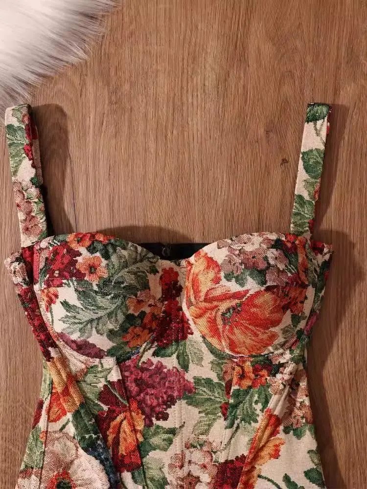 French Style Vintage Elegant Women Clothes Chic Design Floral Slim Fit Camis Fashion Female High Street Retro Corset Tops 2025