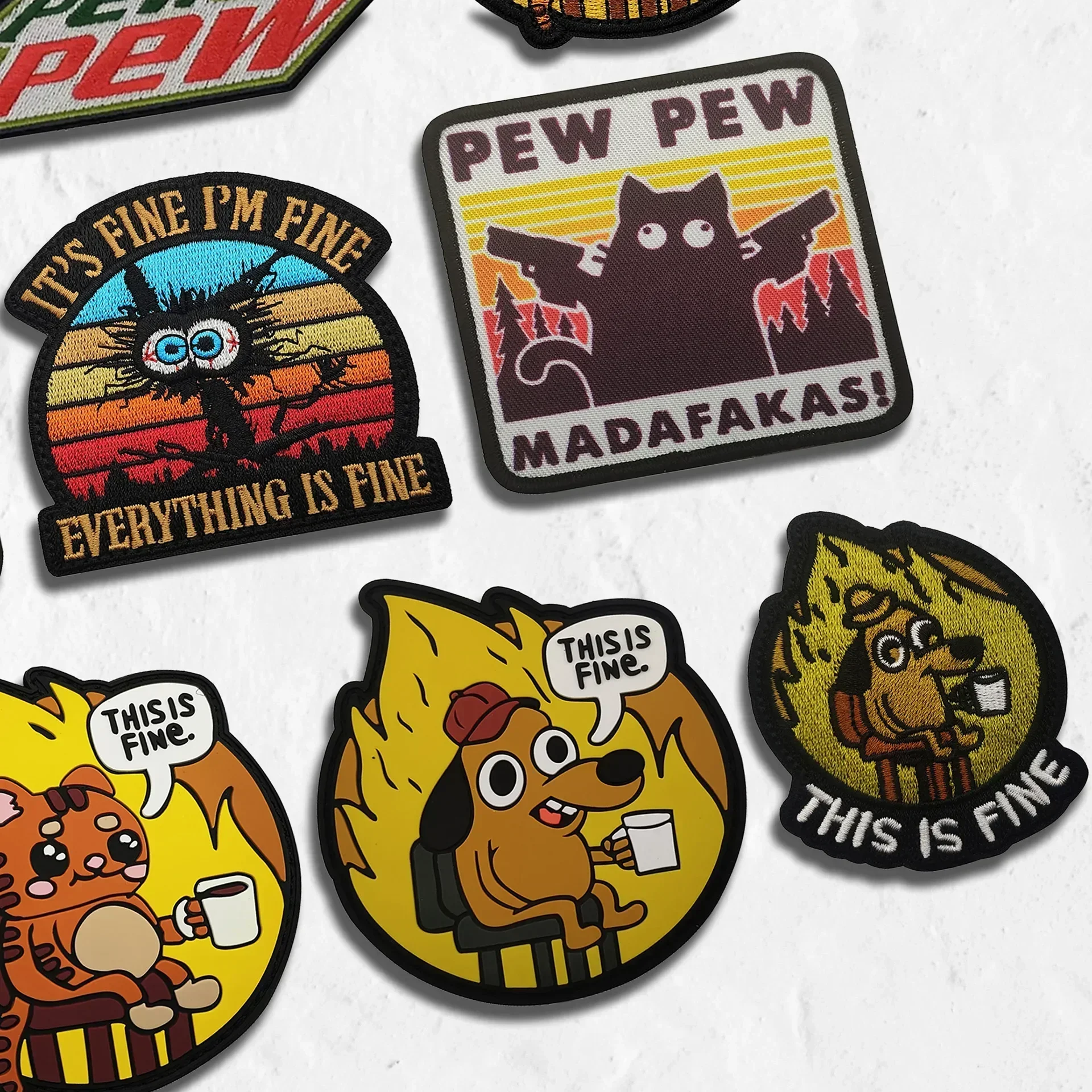 Рисунок 5 - THIS IS FINE нашивки с вышивкой на липучке