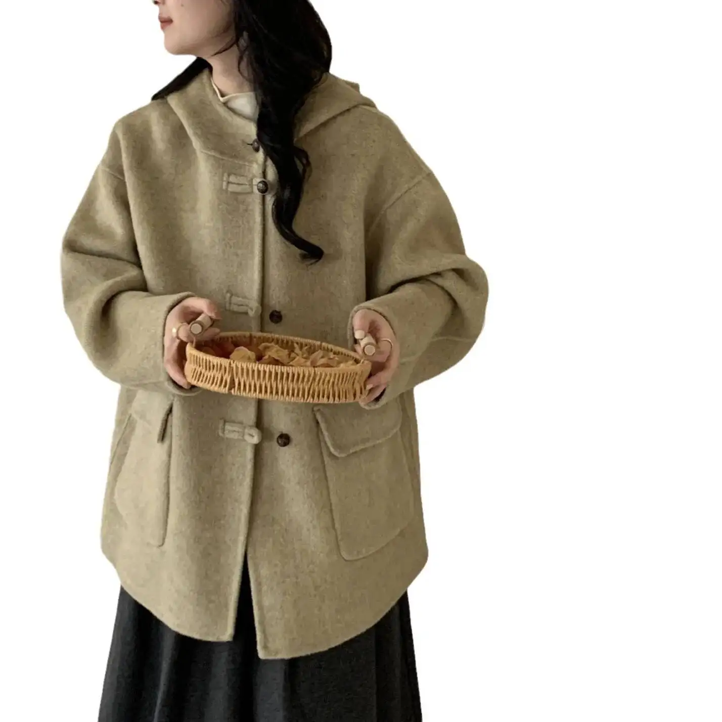 Nowa dwustronna kaszmirowa luźna damska bluza z kapturem zapinana na guziki, średniej długości, krótki płaszcz wełniany na jesień i zimę 2025.