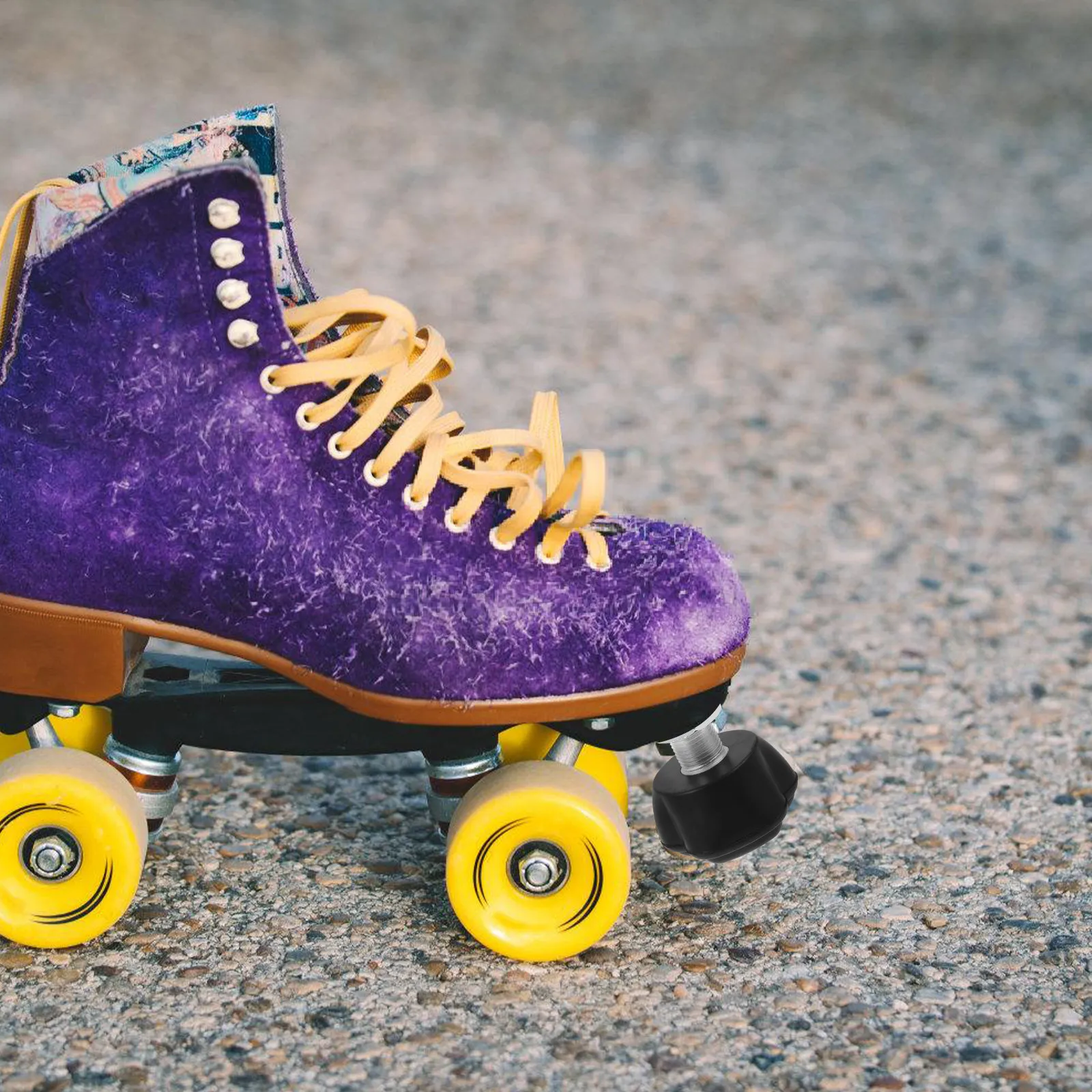 

Профессиональный тормозной блок для роликовых коньков (для двухрядных коньков), прочный, износостойкий, надежный, обеспечивает стабильность остановки