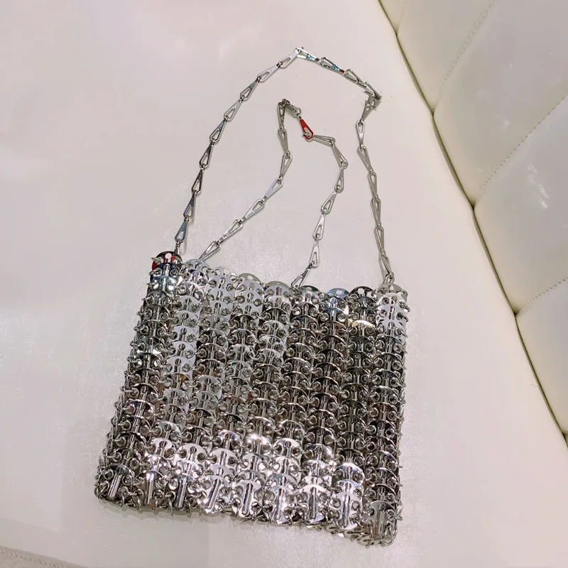 Imagem -02 - Bolsos de Mujer de Diseñador Bolso Tejido Con Cadena de Lentejuelas de Metal Plateado Bolsos de Noche Huecos Bolso de Mano para Mujer Bolso de Hombro para Viaje y Vacaciones