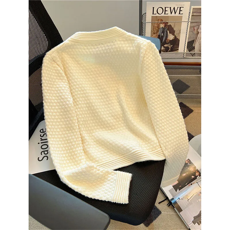 Light Luxury Bowknot Design Short Knit Cardigan Pearl Button Fashion Women 2024 New Sweater Coat Gentle Slim Fit Solid Color Top