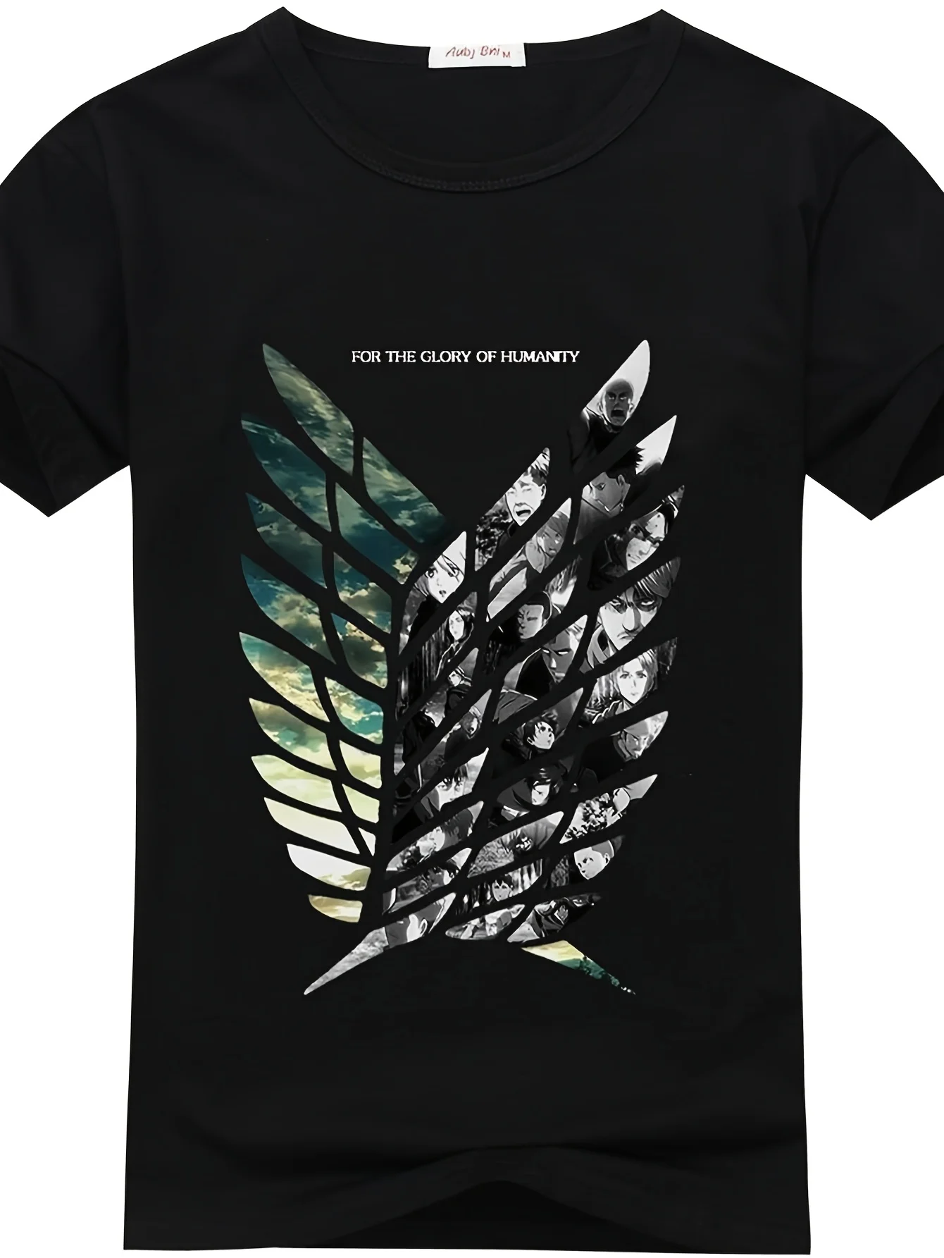 camiseta-classica-masculina-com-logotipo-attack-on-titan-2