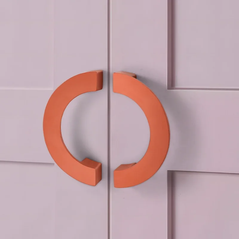 خزانة حديثة وبسيطة مصنوعة من سبائك الزنك ومقبض باب خزانة الأحذية الملون متعدد الاستخدامات، وخزائن بجانب السرير على الطراز الكريمي، ومقابض خزانة الملابس