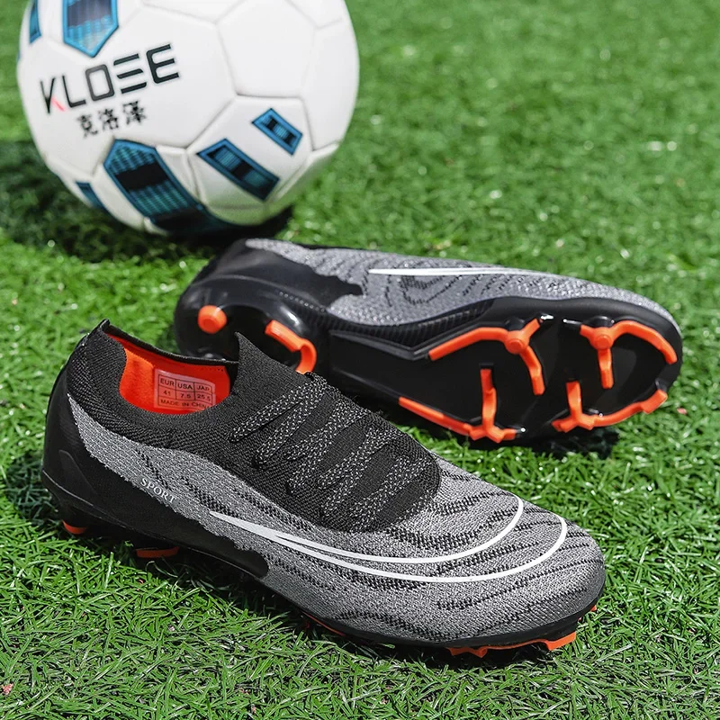 Outdoorové muži tvoření fotbal boty protiskluzový profesionál kopaná boty cleats mač ultralehký vysoká kvalita dlouhé hroty unisex