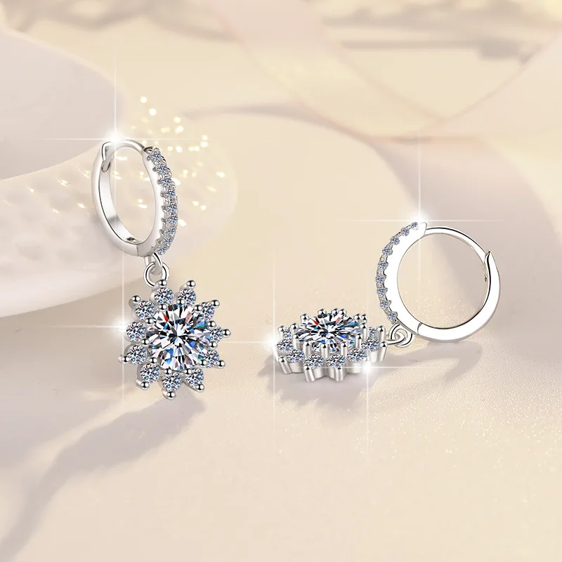 Neue Ohrringe aus 925er-Sterlingsilber, Moissanit für Damen, exquisite Freundin, Hochzeit, Verlobung, Schmuck, modisches Geschenk, hohe Qualität – Detail 2