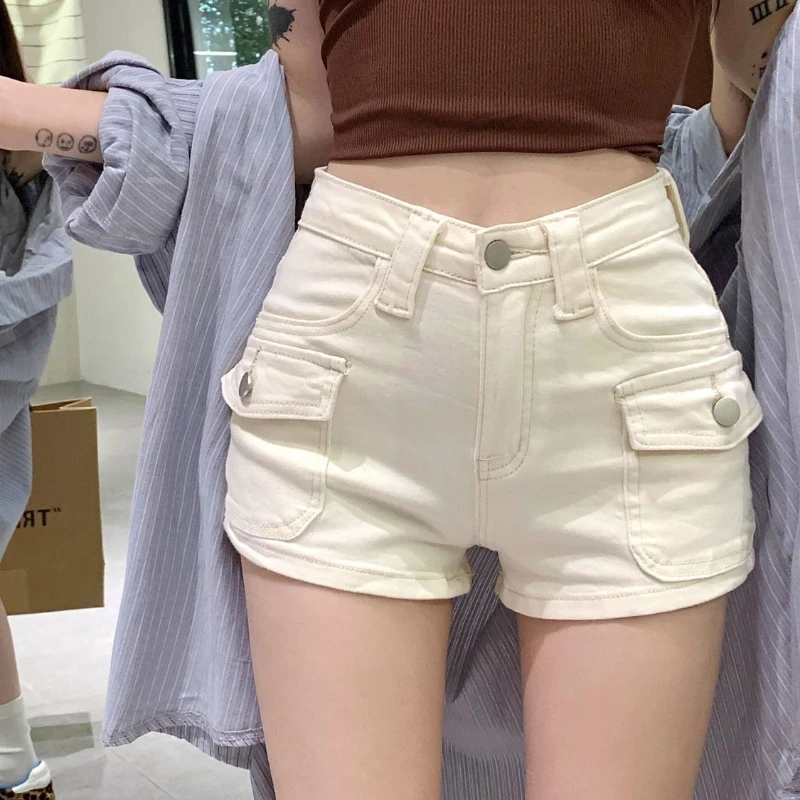 Women's New Button Pocket Solid Color Slimming Retro Hip Zipper Tooling Denim Shorts