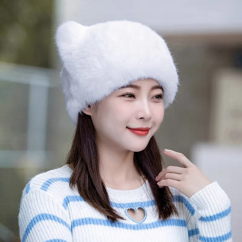 A new versatile and warm fur hat with ears for women in autumn winter