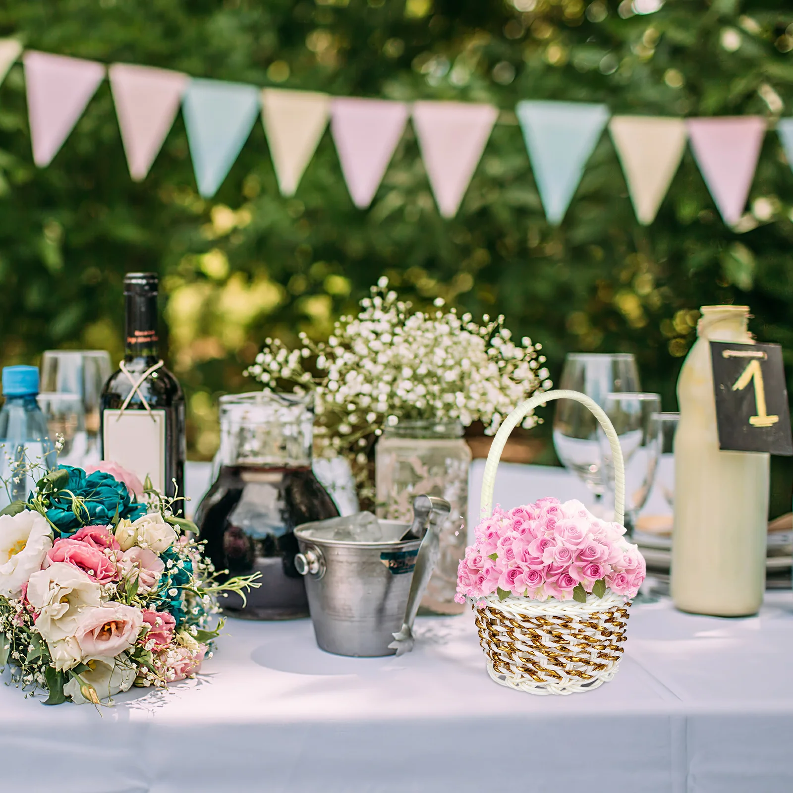 

5Pcs Woven Flower Baskets Natural Rustic Storage Mini Baskets with Handle for Wedding Flower Rustic Decor and Gift Storage