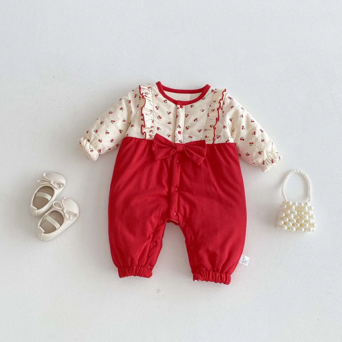 بدلة أطفال لفصل الشتاء مع فيونكة من القطن والمخمل، ملابس تسلق طويلة لحديثي الولادة بعمر شهر واحد