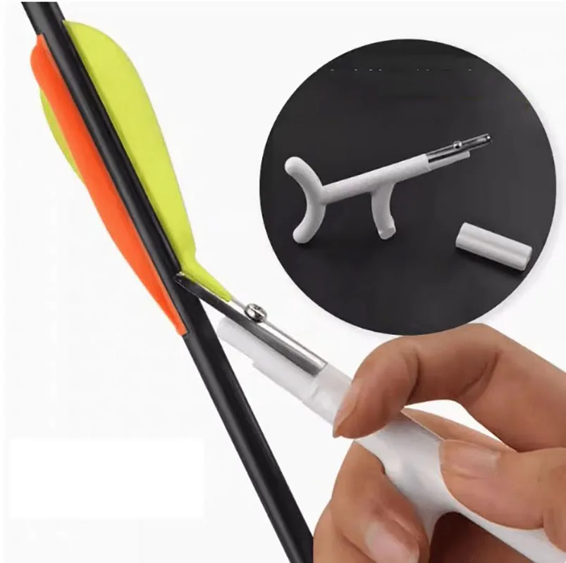 

Arrow Feathers Stripper with Refill Blades Shaving Devices for Wood/Carbon Arrows Cleaning Up Vanes Tool Bow Archery Accessories