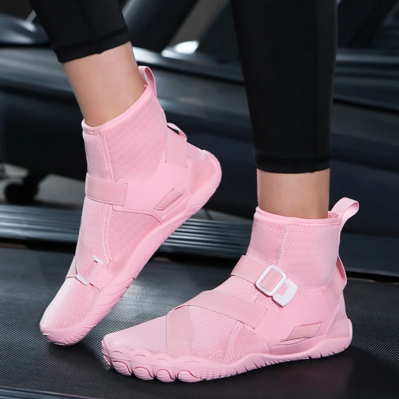 

WOMANOutdoor Sport Hiking Wading Sneakers Swimming Water Shoes High Top Barefoot Beach Aqua Shoes Fitness Diving Surf Sandals35-