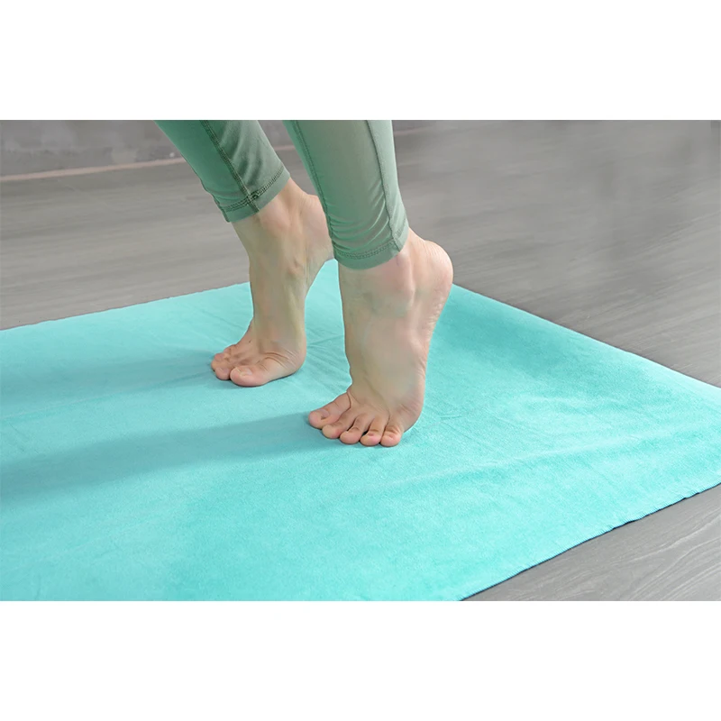 Microfiber double layer fleece yoga towel, fast dry and nice sweat absorb