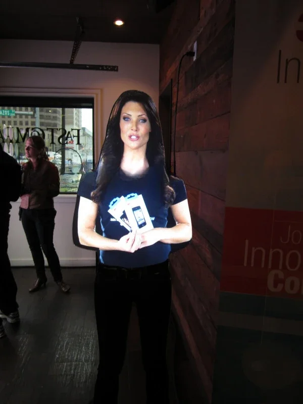 Apresentador Virtual para Eventos, Trade Show Room, Magia