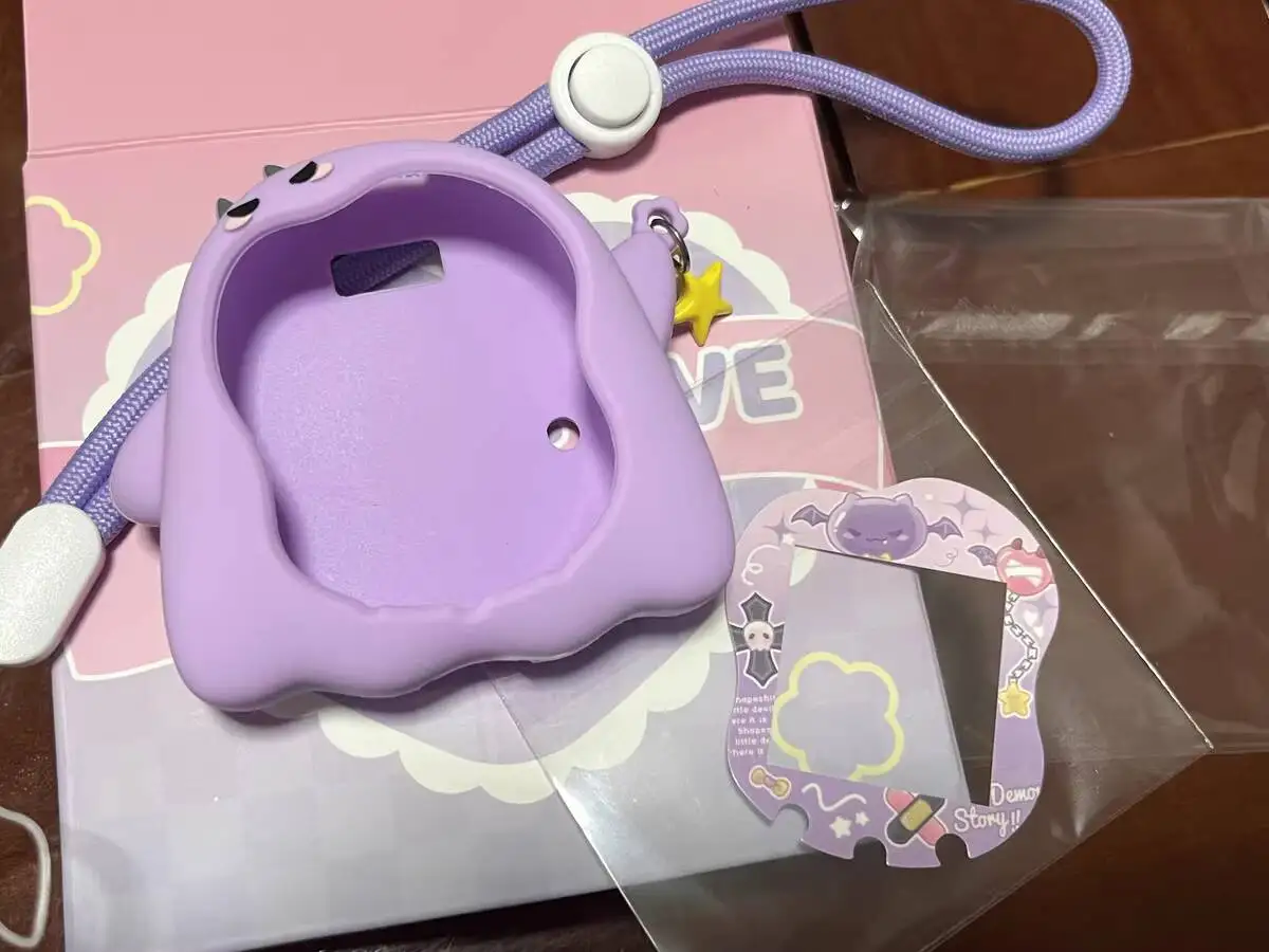 غطاء حماية من السيليكون من Tamagotchi Uni، جراب سيليكون الشيطان الصغير مع ملصق وحزام معصم هدية