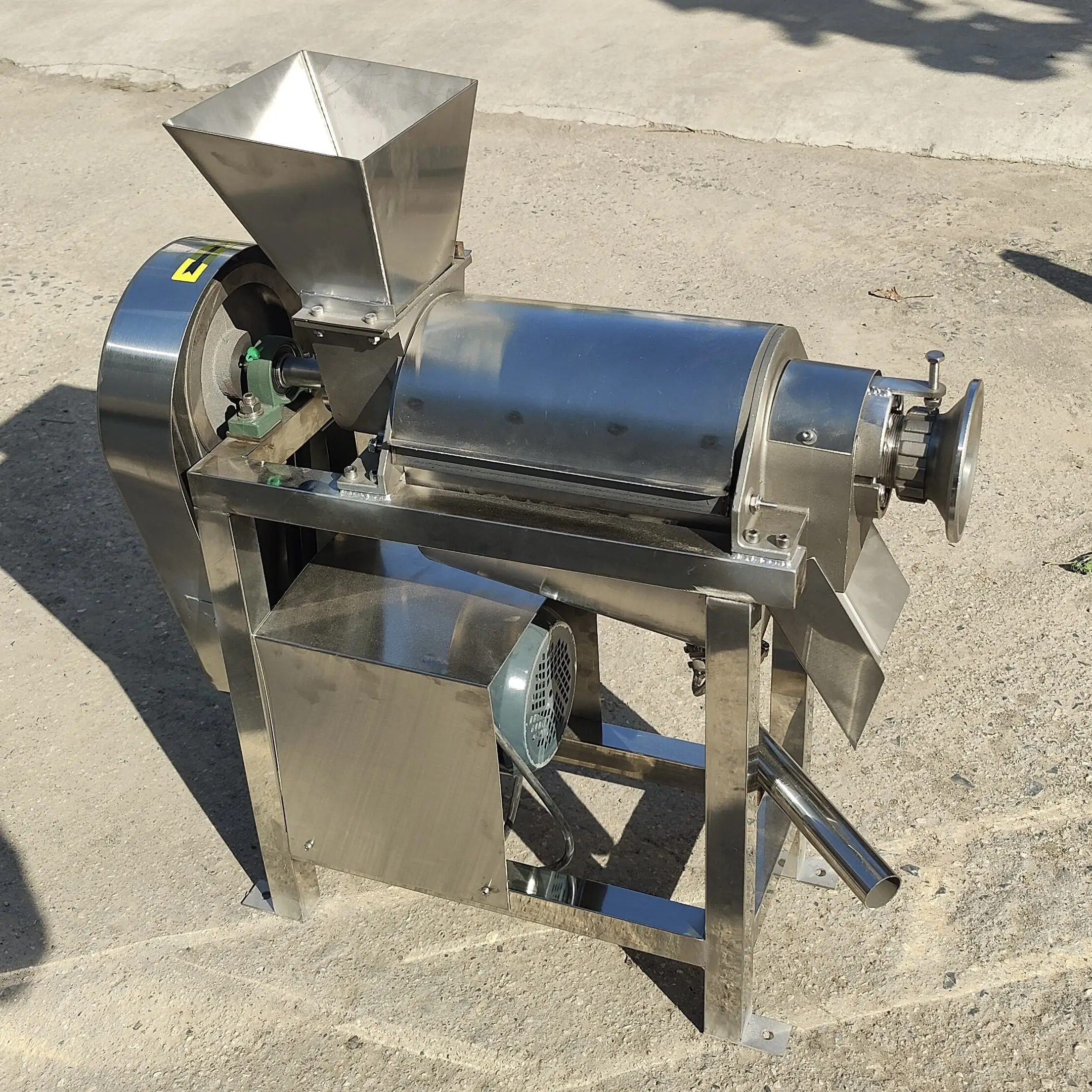 

High-Yield Commercial Lemon Juicer - Industrial-Grade Automatic Machine for Efficient Lemon Juice Squeezing