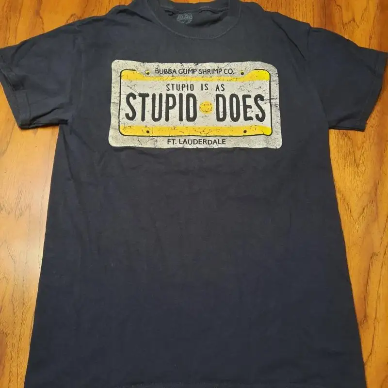 Bubba Gump Shrimp Co. Estúpido es como estúpido hace S camiseta negra