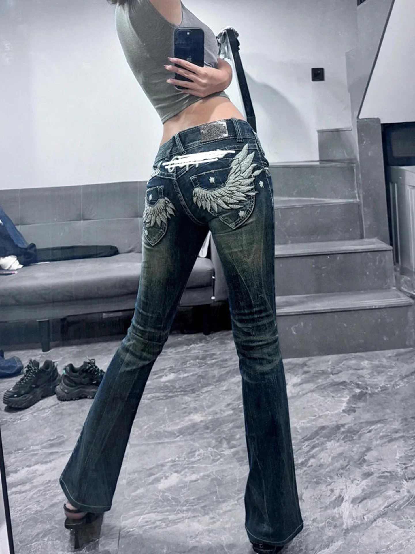 Low Waist American Style Spicy Girl Belly Button Denim Jeans Women's Autumn New Design Sense Personality Wing Embroidery Micr...