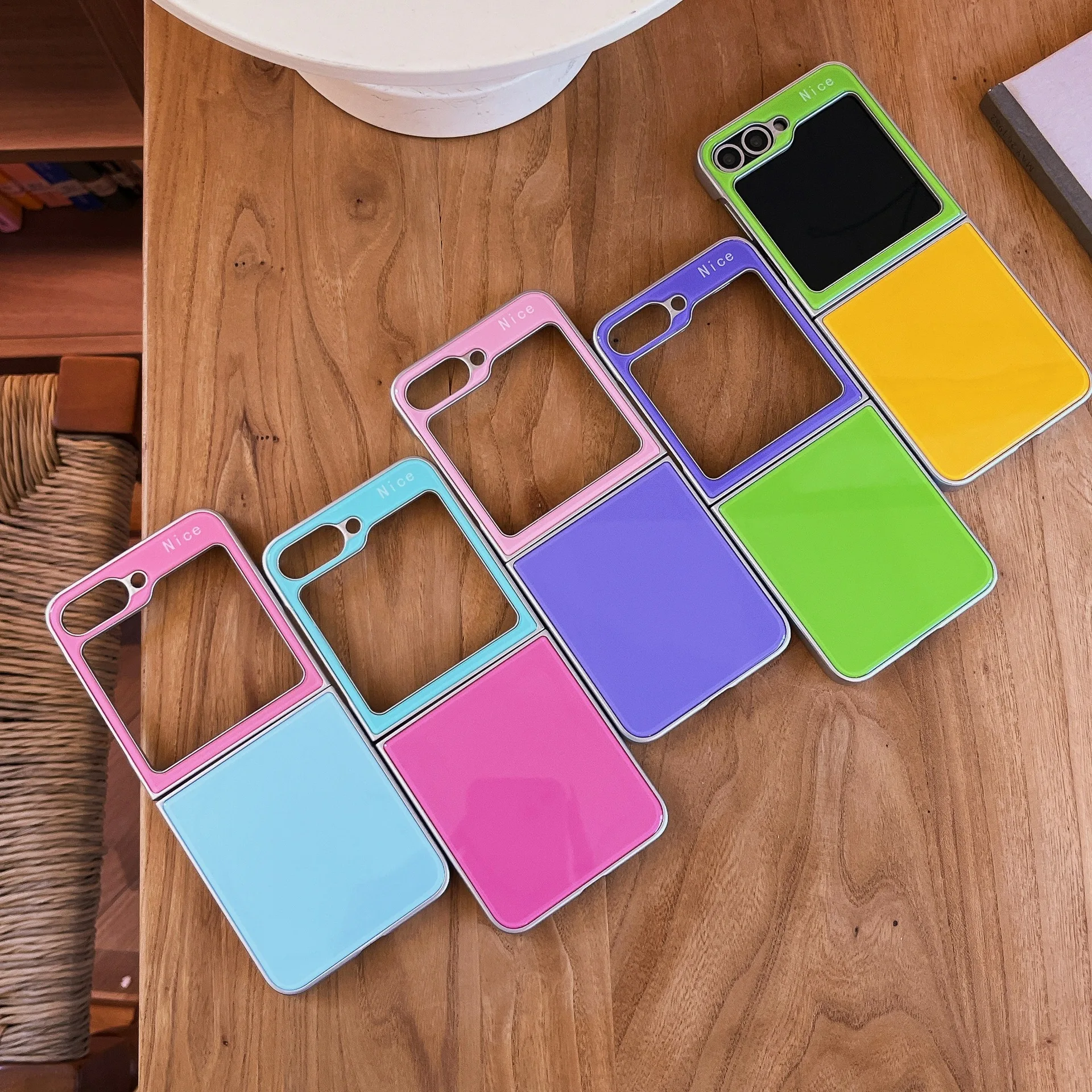 Simple Color Blocking Electroplating for Samsung Galaxy Z Flip 8 7 6 5 Protective Back Cover for ZFlip8 ZFlip6 ZFlip7 Case Shell