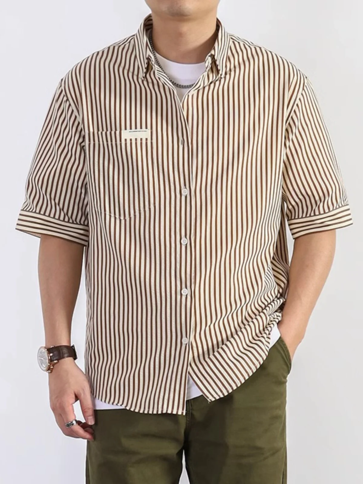 

American Retro Soft Bubble Shirt British Style No Iron Thin High-End Half Sleeve Shirt Men's Short Sleeve Striped Slim Fit Ca...