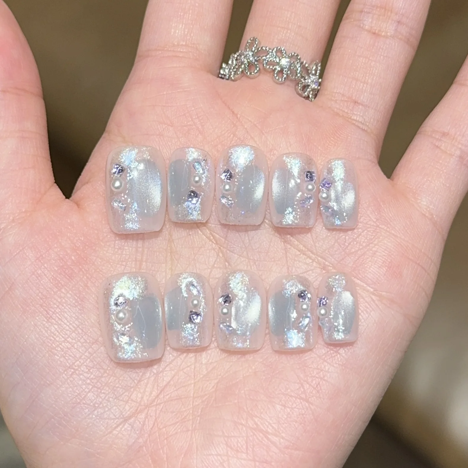 10pcs Milky White Cat Eye Handmade Nails Aurora Glitter Fake Nails with Pearl Purple Rhinestone Charms Press on Nail for Women