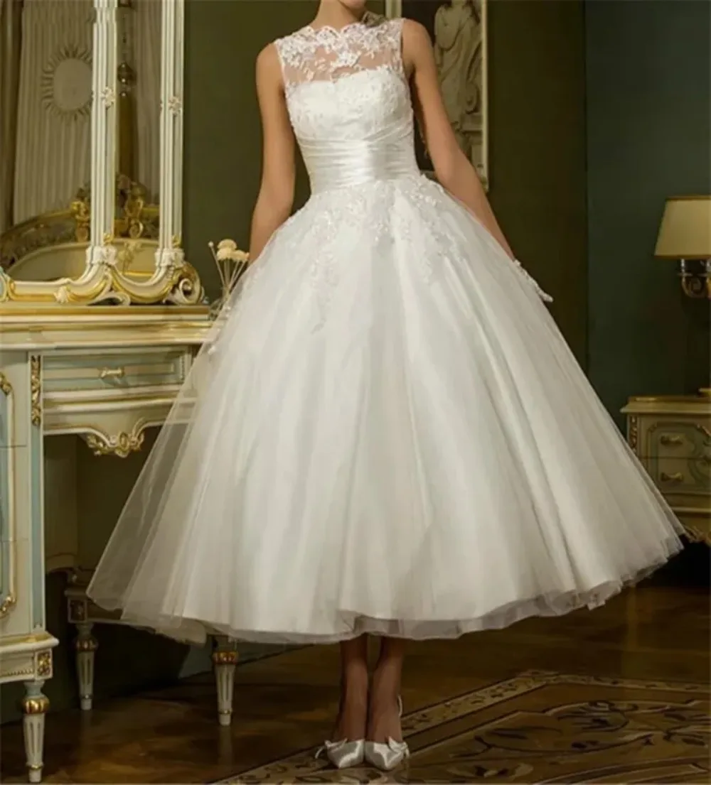 Customized Transparent Lace Collar Sleeveless A-line Wedding Dresses 2026 White Transparent Retro Bridal Dress with Pearl Back