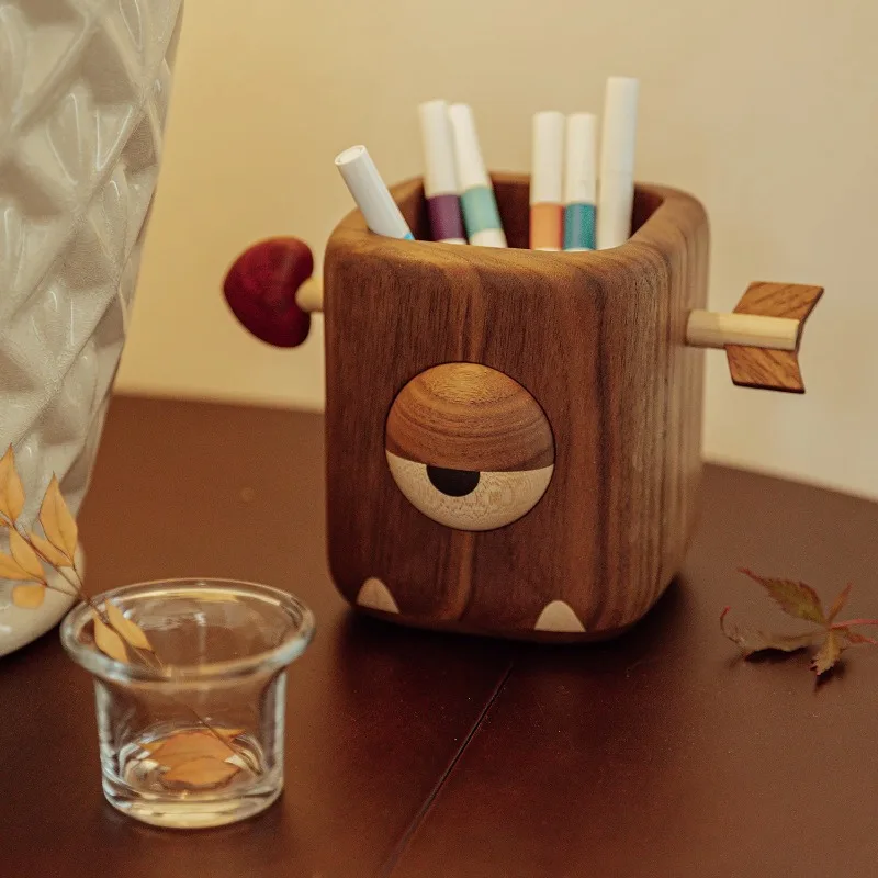 Original Shangcheng Big-eyed Monster Original Personality Solid Wood Pen Holder High-end Ornament