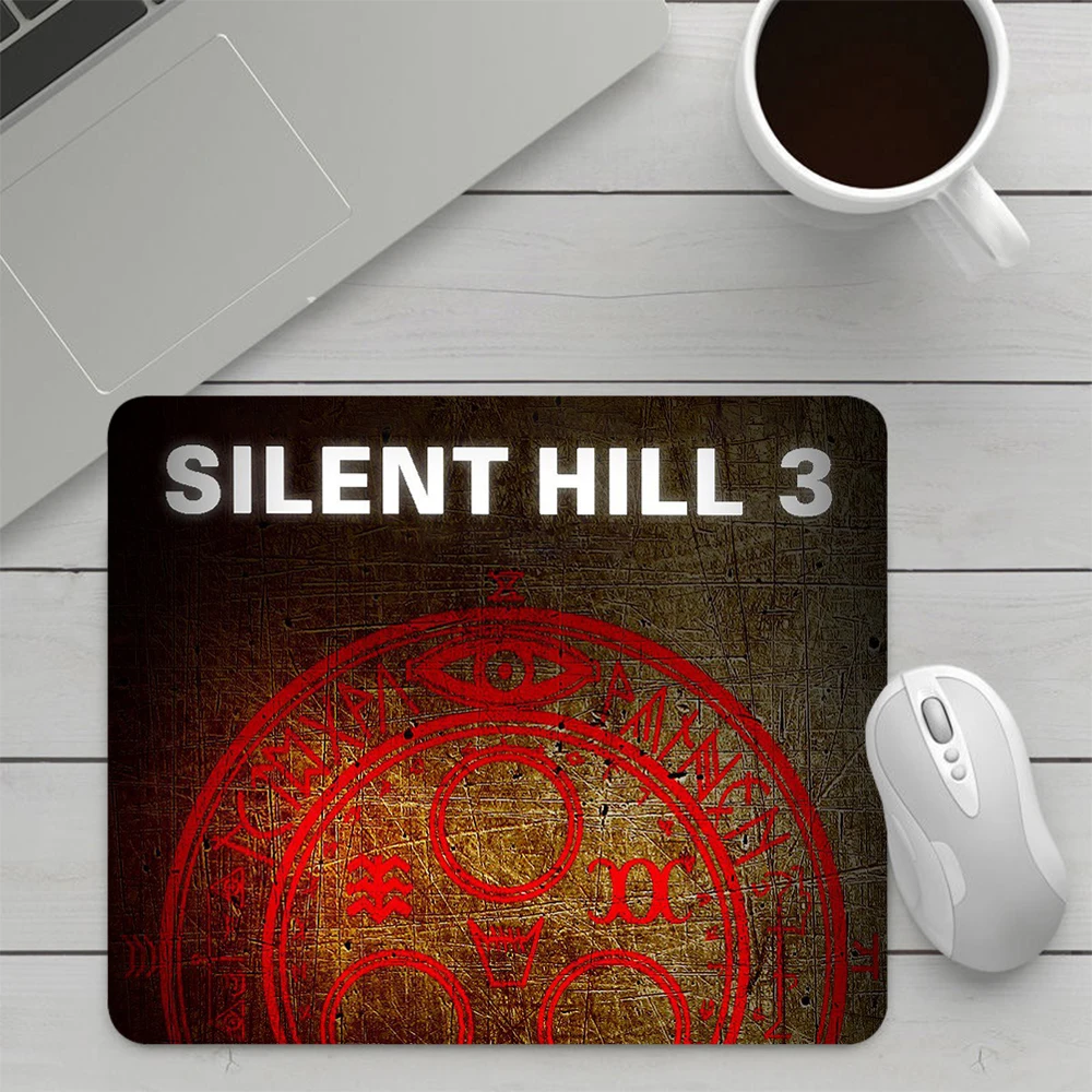 Alfombrilla de ratón para juegos pequeña Silent Hill 3, alfombrilla de ratón para ordenador, alfombrilla de ratón para Gamer, alfombrilla para ordenador portátil y oficina, alfombrilla para teclado de silicona, alfombrilla de escritorio