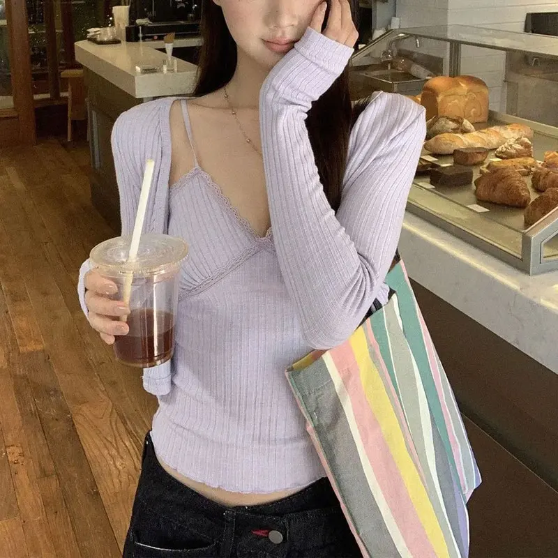 

Two Piece Set Hotsweet V-Neck Slim T-shirts Spring Summer Solid Color Female Clothing Camis Short Fashion Lace Spliced Pullovers