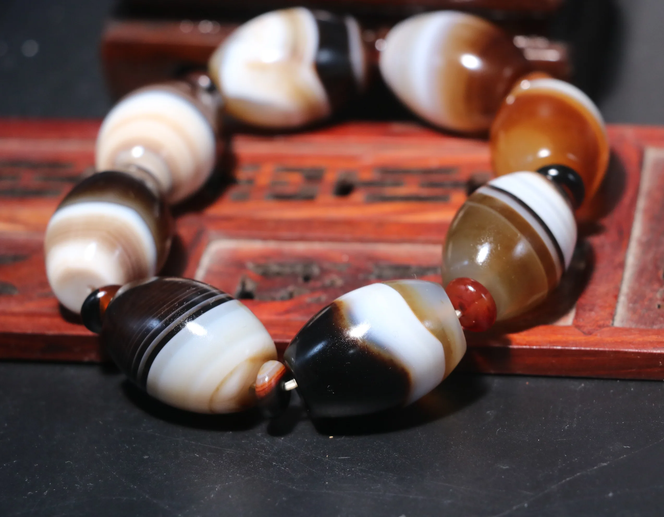 

Energy Tibetan Old Agate Natural Silkworm Line Big Daluo dZi Bead MEN's Bracelet 5A W LKbrother Sauces Top Quality