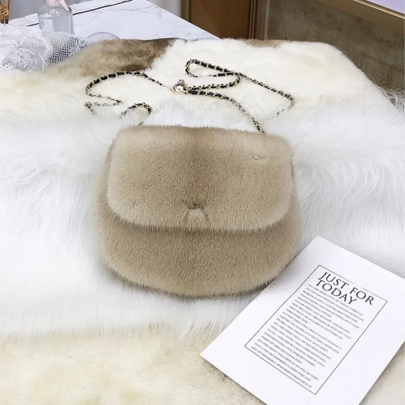 2023 Imported Mink Fur Bag hair whole leather fashion luxury pearl mink beige saddle bag autumn and winter fur chain plush bag