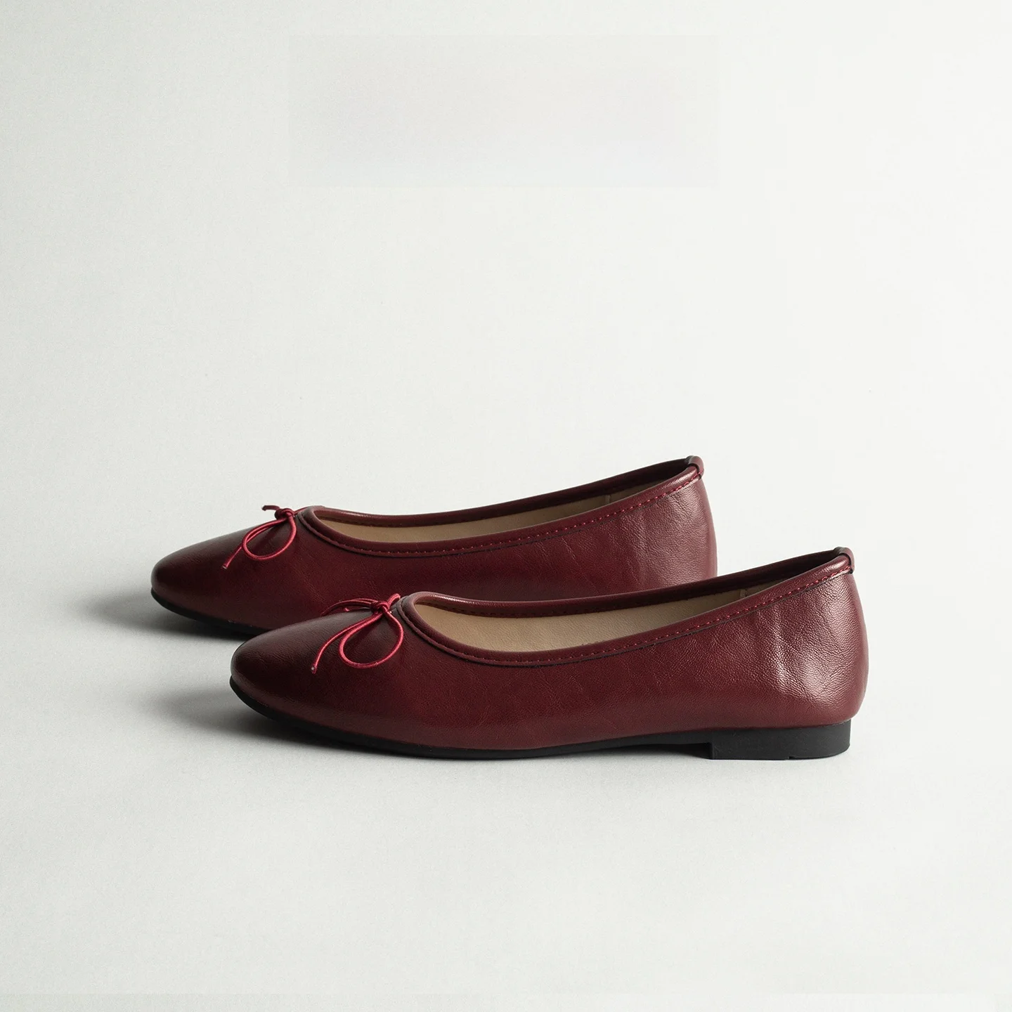 

Leather Ballet Flat Shoes Women's Spring Versatile Soft Bottom Gentle Casual Slip-On Grandmother Shoes Knot Flats