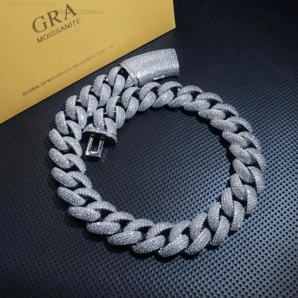 

Selling Fine Jewelry 925 Silver Vvs Moissanite 22mm Width Iced Out Bling Initial Necklace Cuban Link Chain