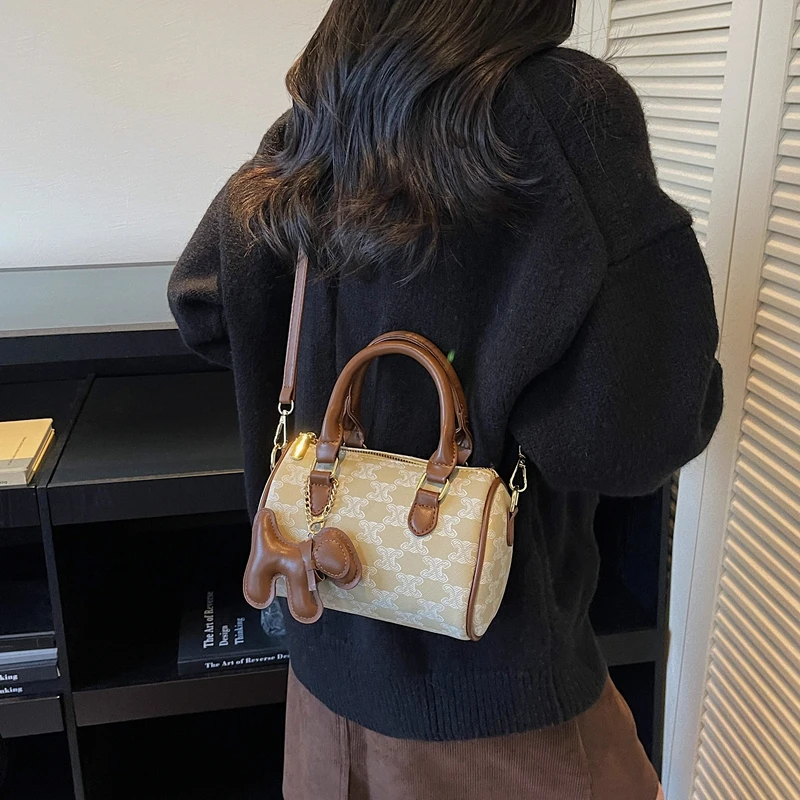 

Stylish Women's Clutch Faux Leather Sleek Silhouette Suitable for Evening Events Dates Parties Fashionable Functional