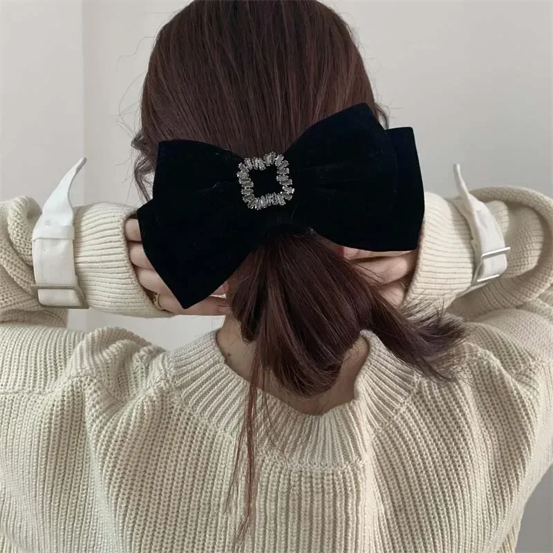 헤어핀 Korean Black Velvet Big Bow Hairpin for Women Luxury Zircon Temperament Hair Clip BB Clip Headwear Hair Accessories 헤어클립