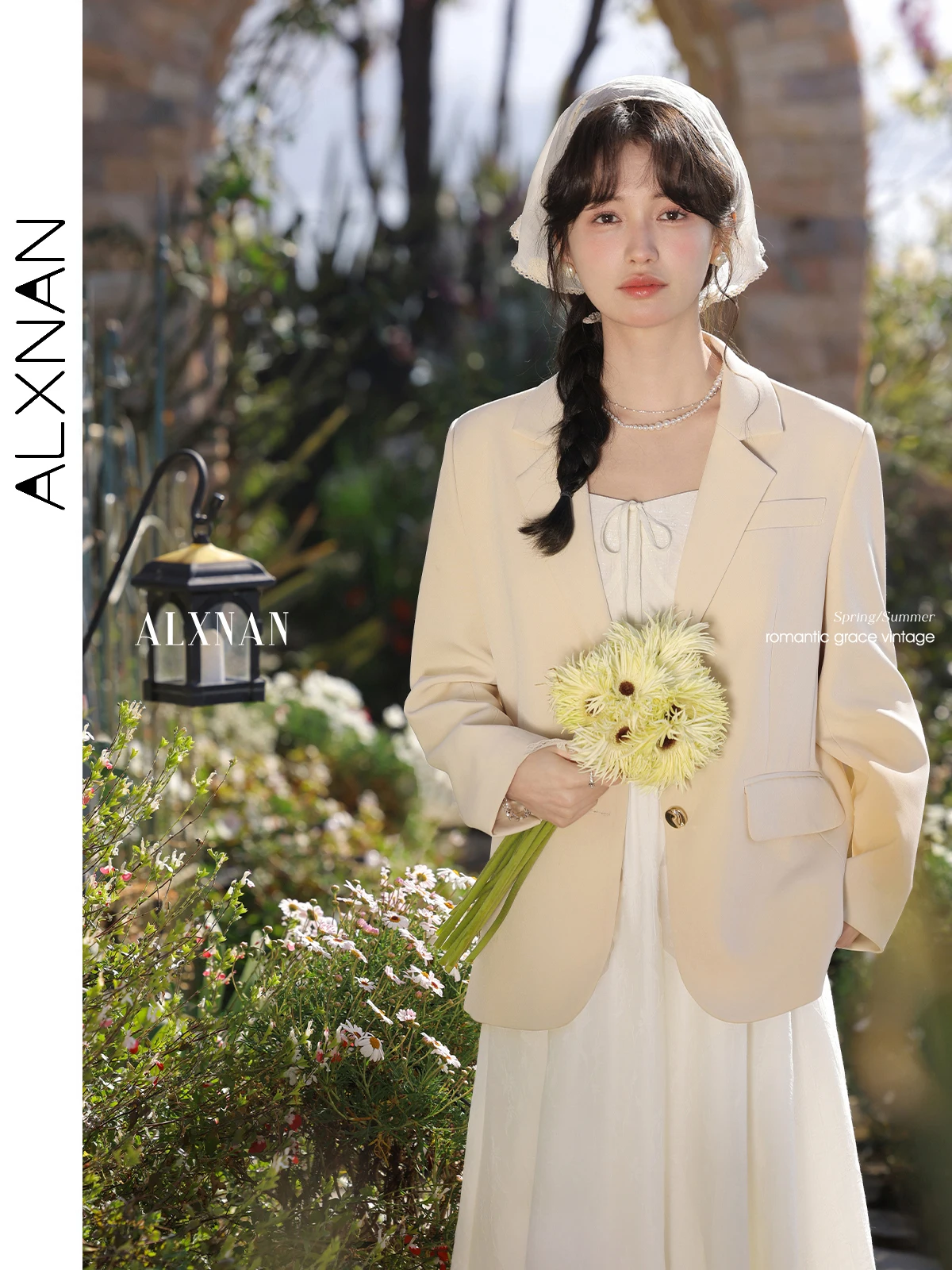 

ALXNAN Women's Blazer Elegant Office Lady Metal Buttons Coats Trend Autumn Fashion Versatile Loose-fit Female Outerwears L52802